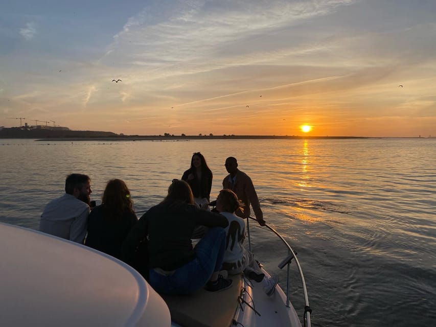 Porto: 6 Bridges Cruise & Port Wine with Sunset Option - Start in Afurada: the more local waterfront mood