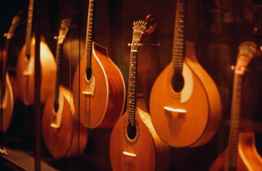 Porto: All-Inclusive Fado Dinner Show and Night Tour - Price and Value: What $111 Buys You (And Why It Often Adds Up)