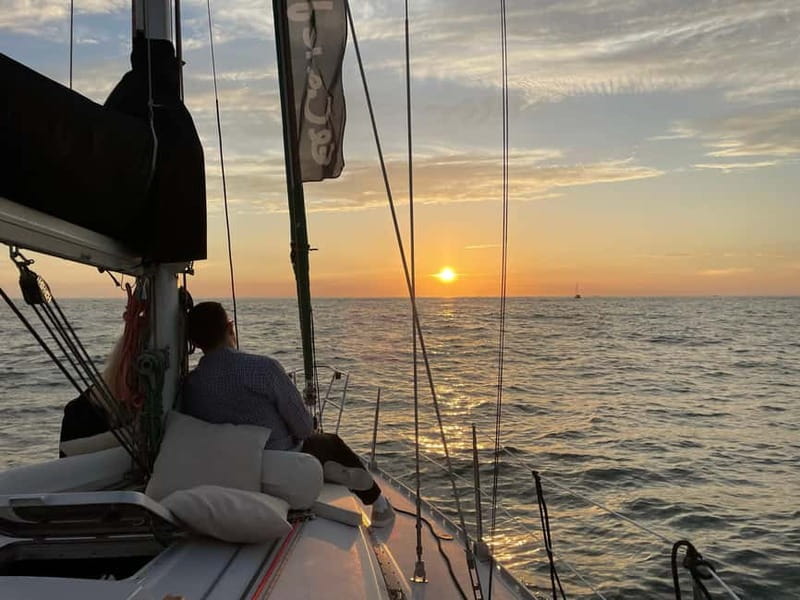 Porto: Best Exclusive Charming Sailboat Sunset - Price and value: why $341 can make sense for a private evening