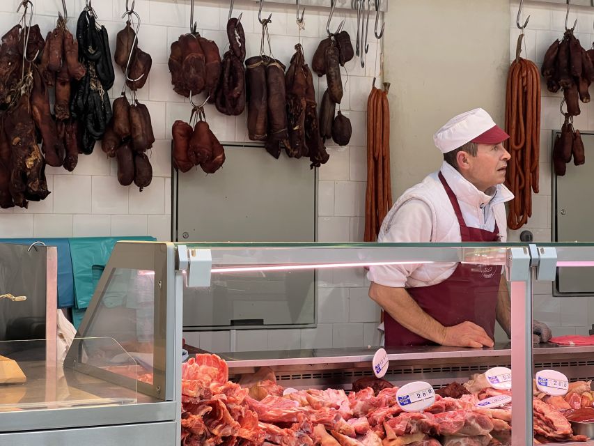 Porto: Bolhão Market Guided Food Tour - The bacalhau lunch you actually remember