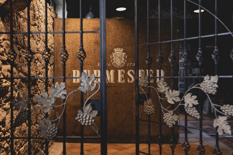 Porto: Burmester Cellar Tour with Tasting & Pairing Options - Key things to know before you go