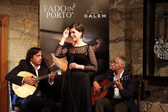 Porto: Cálem Cellar Tour, Live Fado Show and Wine Tasting - Port Tasting During the Show: What You’ll Actually Sip