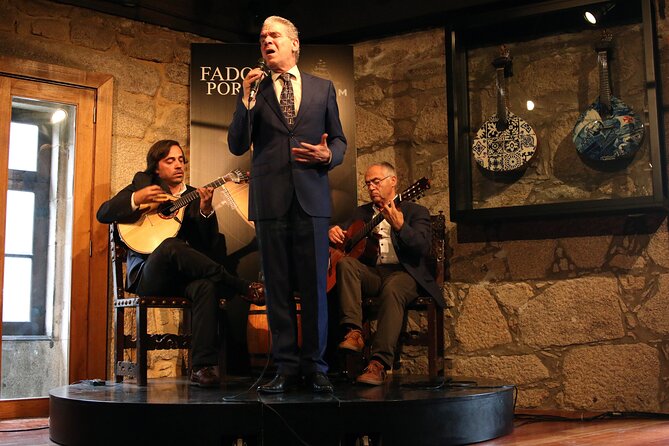 Porto: Cálem Cellar Tour, Live Fado Show and Wine Tasting - Group Size, Timing, and Why Some People Feel Rushed