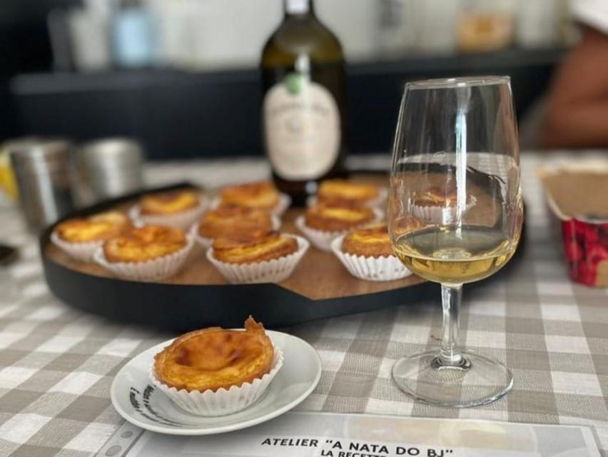 Porto center- Workshop “A nata do BJ” making pasteis de nata - Baking time turns into apéro time with Port wine and Portuguese music