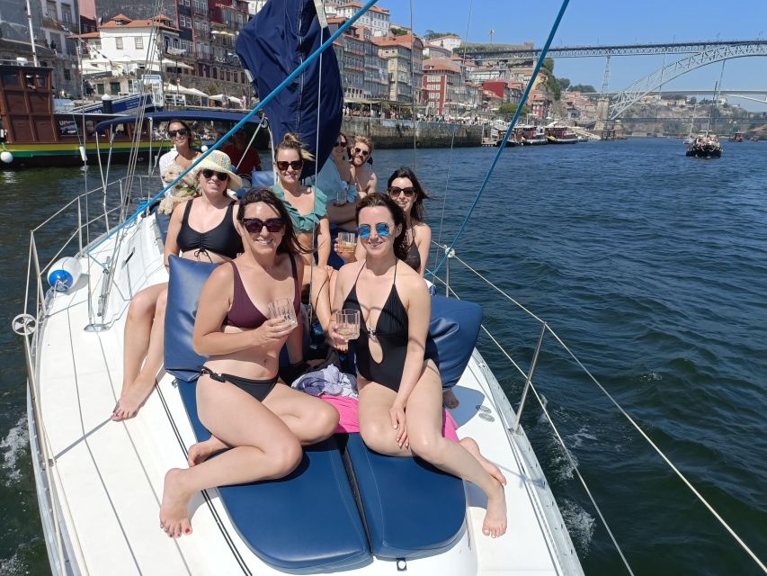 Porto: Charming Sailboat Bachelor Party with drinks - Who this sailboat party fits best