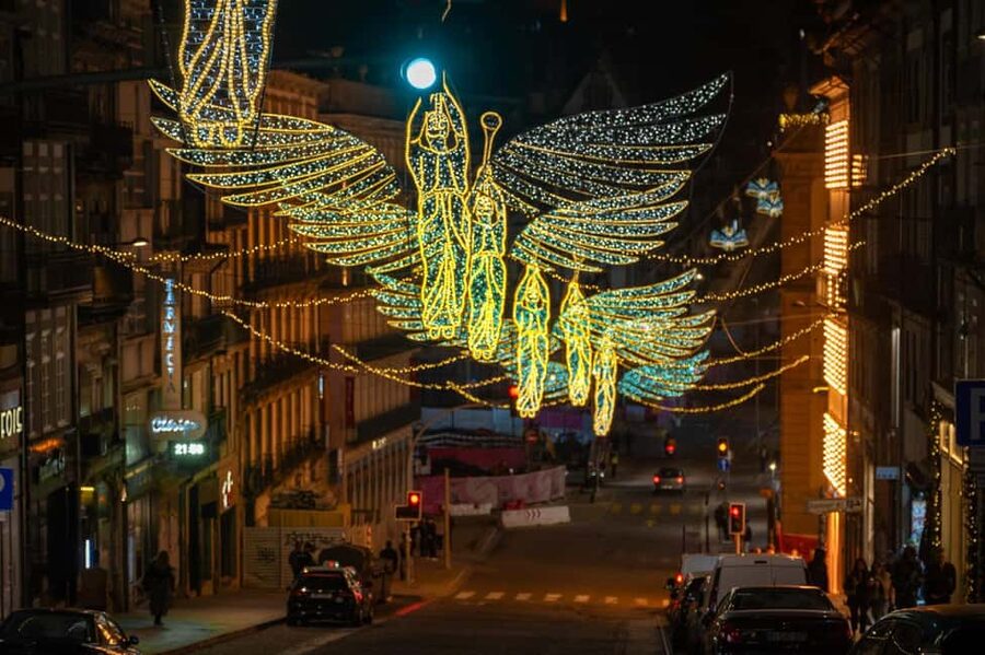 Porto: Christmas Lights Flexible Walking Tour - Rua de Santa Catarina: festive lights plus Majestic Café vibes