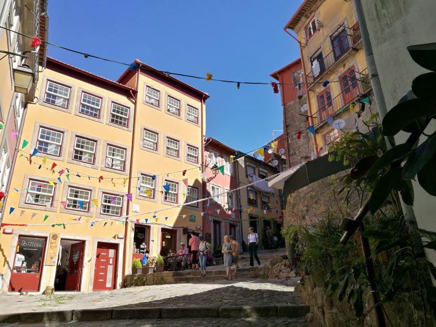 Porto: City Highlights 3-Hour Guided Electric Bike Tour - Avenida dos Aliados and São Bento Station: The Moment to Orient on Foot