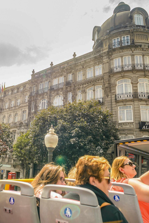 Porto: City Sightseeing Hop-On Hop-Off Bus Tour - Where to Start: Stop 1 Batalha and How Hopping Works