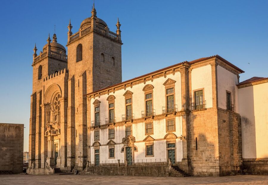 Porto: City Tour, 6 Bridges Cruise and Wine Tasting - Starting at Sé, Porto Cathedral Area: The First Big Wow
