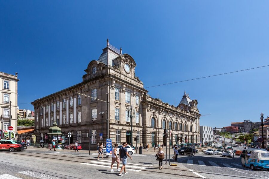 Porto: City Train Tour, River Cruise & Wine Cellar - Price and Value for a Porto City Train, Wine Cellar, and Douro Cruise