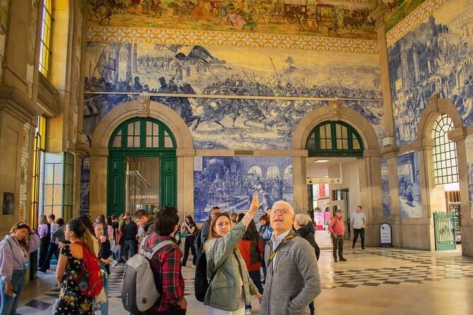 PORTO city Walking Tour - Livraria Lello From the Outside: 1881 and the Rowling Connection