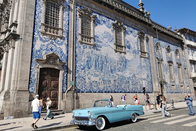 Porto Classic Car Tour - Vintage Experience - Lunch at Cais de Gaia: wine with the river view