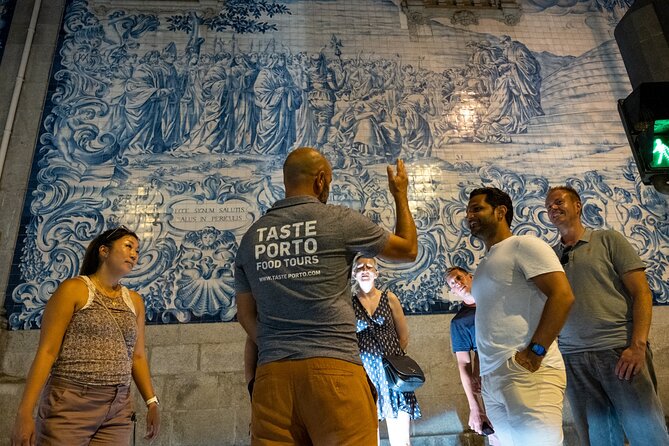 Porto Craft Beer Tour: 7 Beers + 3 Food Pairings in a Small Group - Stop 4 at Catraio Craft Beer Shop, a Flight of Portuguese Craft