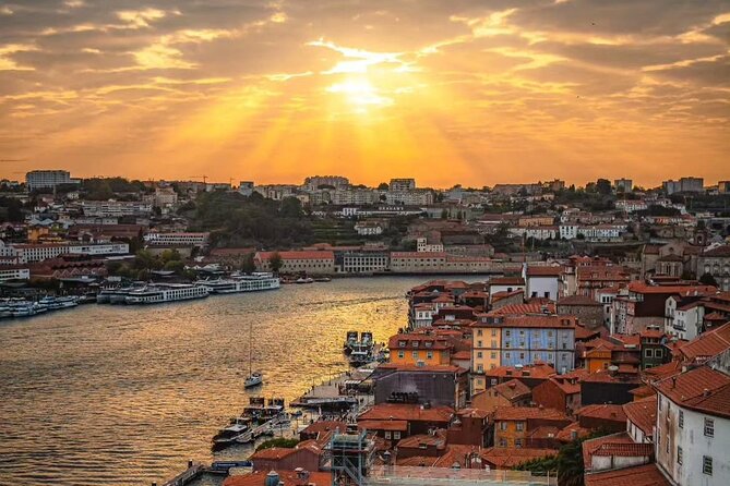 Porto Customizable Three Hour Private Tour - Ribeira: your one-hour unwind by the Douro