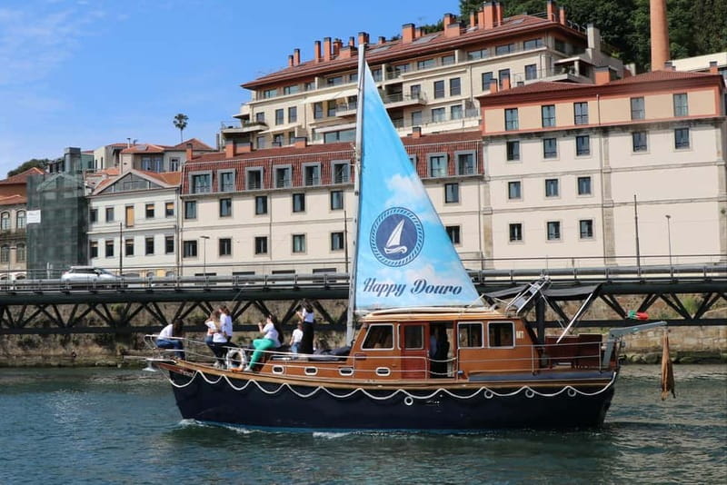 Porto: Douro Classic Boat Tour - Why six bridges on a sailboat is the real draw