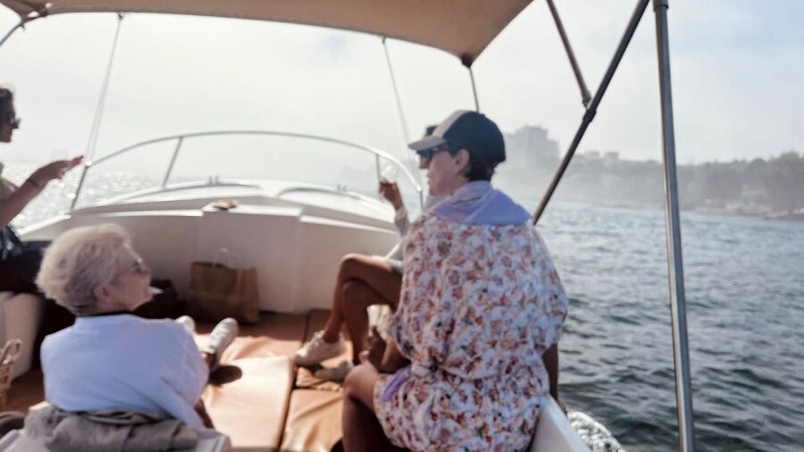 Porto: Douro River Boat Cruise with Port Wine Tasting - Ribeira and Cais de Gaia: two riverfront worlds in one cruise