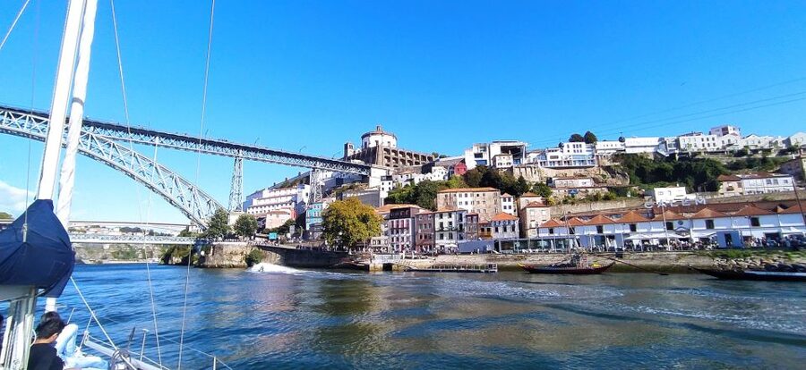 Porto Douro river boat tour or Amazing Sunset - Sunset option: the same route, timed for color and golden-hour calm