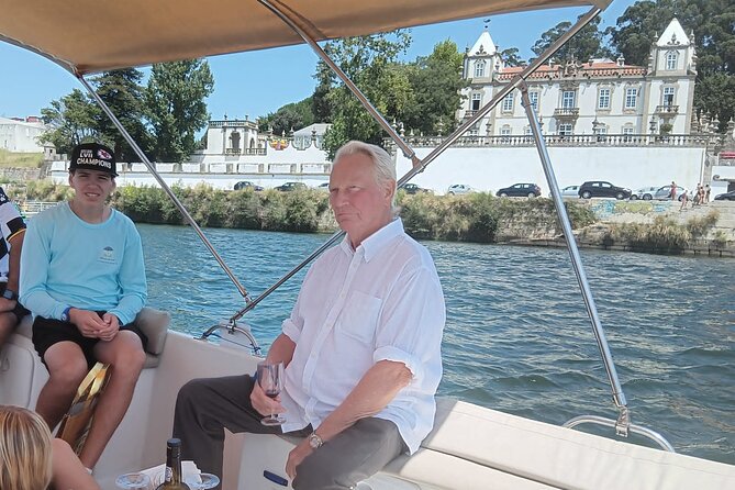 Porto:Douro River boat tour under the 6 bridges - What to wear: blankets, breeze, and sunset reality