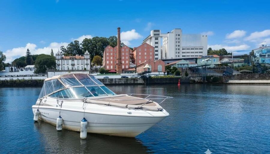 Porto: Douro River Boat Tour with Port Wine Tasting - Marina do Freixo: why this dock makes the tour feel easy
