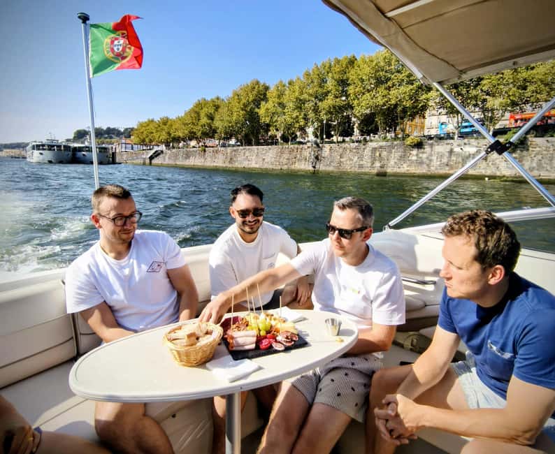 Porto: Douro River Boat Tour with Port Wine Tasting - Price and value: is $32 a fair deal in Porto?
