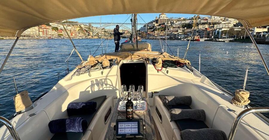 Porto: Douro river Boat tour with wine tasting (small group) - FAQ
