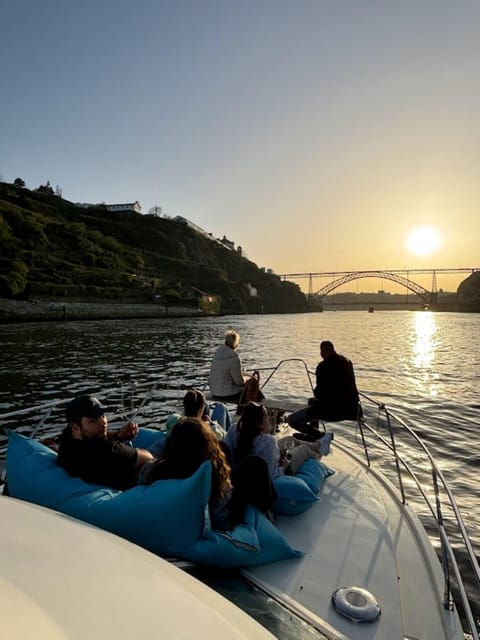 Porto: Douro River Cruise / Welcome Drink/with sunset option - The sunset option over the Atlantic: what makes it worth it