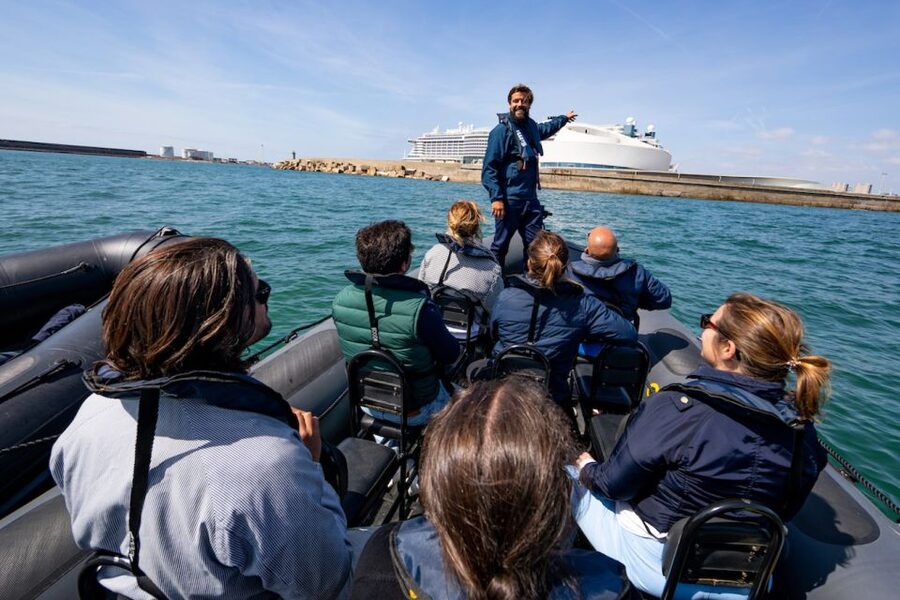 Porto: Douro River Speedboat Tour - Where you meet at Douro Marina and what to expect on deck