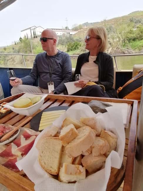 Porto: Douro Valley, 2 Wineries, Lunch, and 1-Hour Boat Tour - Why this Douro Valley day works as a complete wine and scenery outing