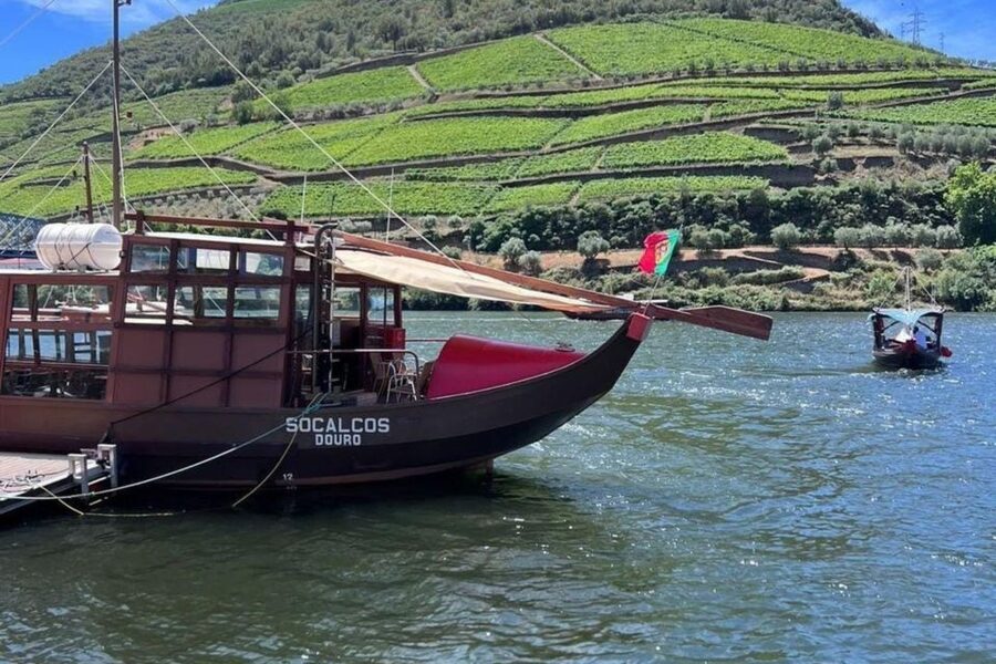 Porto: Douro Valley Tour w/ 3 Tastings, Lunch, & Opt. Cruise - The Early Stops, Coffee and Photo Moments, Then Straight to Wine Country