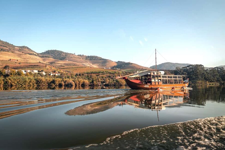 Porto: Douro Wine Tour with Lunch and River Cruise - Porto to the Douro in a small group, not a big bus