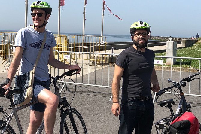 Porto Downtown and Sightseeing Bike Tour - Avenida dos Aliados to Jardim do Infante Dom Henrique, a “real Porto” orientation
