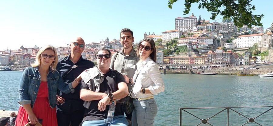 PORTO: Escape IN City - Closed at 7 Keys - Puzzles, hints, and what happens when answers do not click