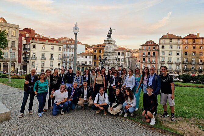 PORTO: Essencial Walking Tour 3 hours - The historic center route, seen from the street
