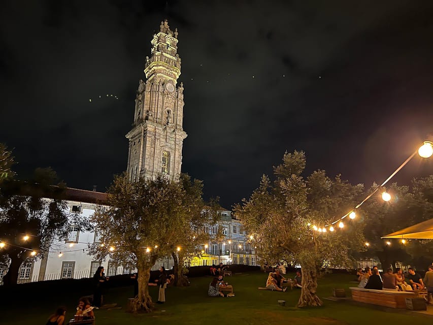 Porto: Fado Show with Dinner in a Traditional Fado House - The Fado Show, Explained in Plain Language