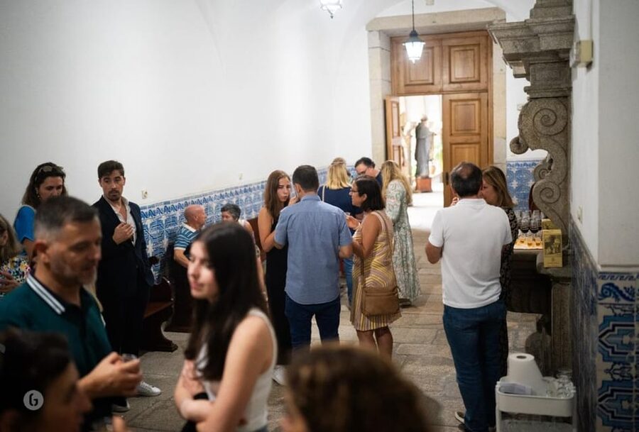 “Porto: Fado Show with Guided Tour in a Historic Monastery” - Key reasons this Porto Fado show works