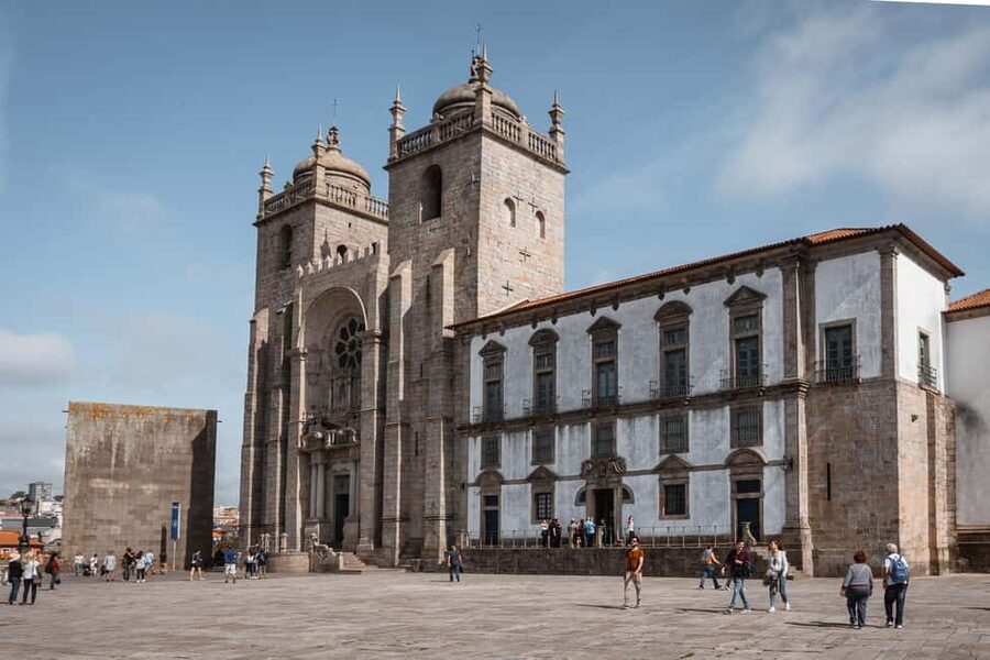 Porto: Flexible Walking Tour in Historic Center - Clérigos Tower and Lello Bookstore, Two Stops That Feel Like Porto