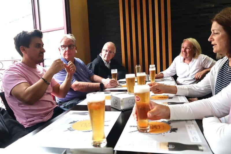 Porto: Food and Wine tasting tour in HIDDEN GEMS - What this Porto food and wine tour actually feels like