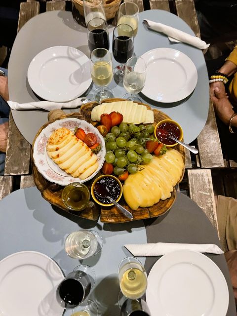 Porto: Food and Wine tasting tour in HIDDEN GEMS - Restaurante Conga Casa das Bifanas: the bifana plus beer you can order anywhere