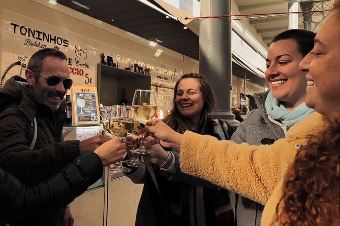 Porto Food Tour: 10 tastings at 5 restaurants & eateries - Rua de Santa Catarina and the Belle Époque pause at Café Majestic