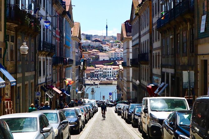 Porto Food Tour of 8 Tastings: Custard Tart, Bifana & Hidden Gems - How much walking, and how to make it comfortable