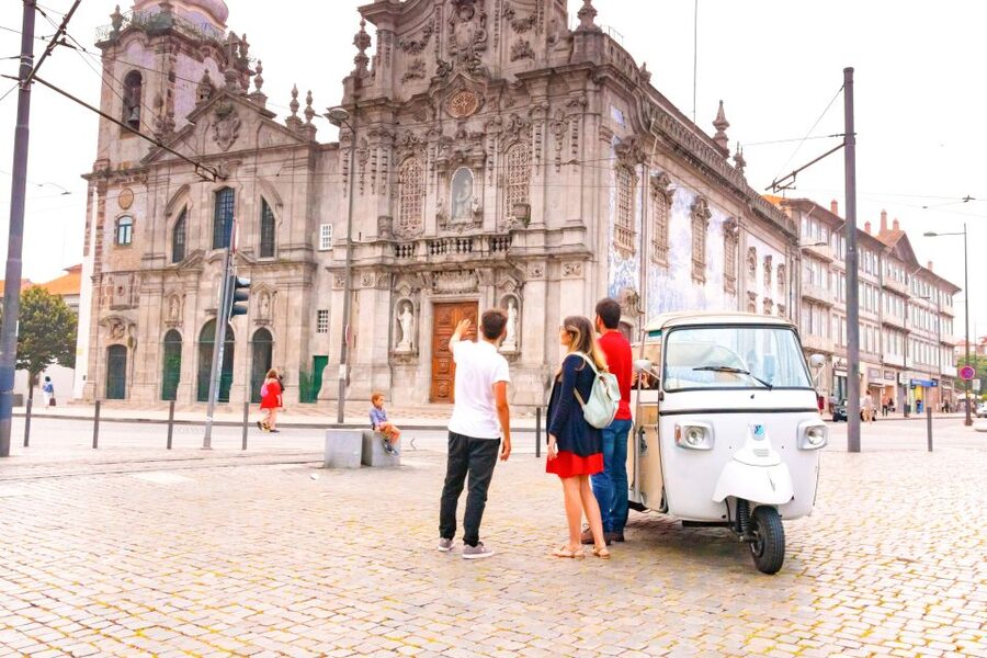 Porto: Full-Day Private Tuk Tuk Tour - Ribeira and the Douro’s right bank: the story continues