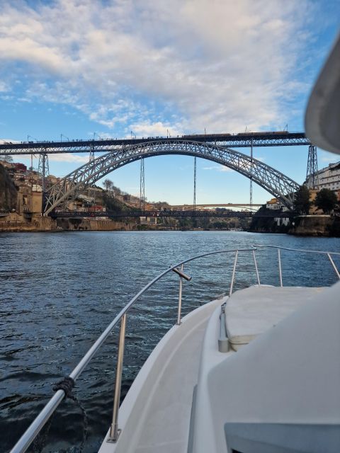 Porto: Guide Boat tour with tasting of 4 Port wines - Key highlights worth your attention