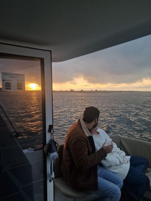 Porto: Guide Boat tour with tasting of 4 Port wines - The four Port wine tasting, and how to enjoy it without rushing