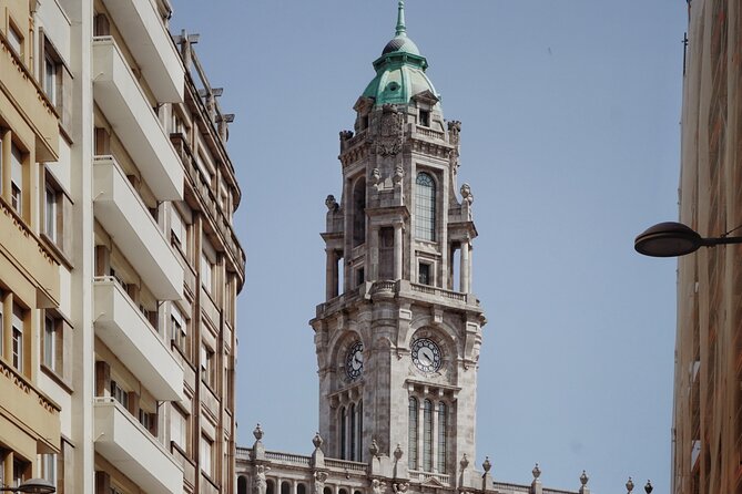 Porto Guided Tour to the Historical Center on a Tuk Tuk - São Bento Station tiles: the easiest “wow” on the route