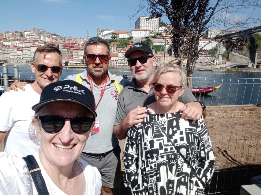 Porto: Guided Walking Tour - Key highlights worth showing up for