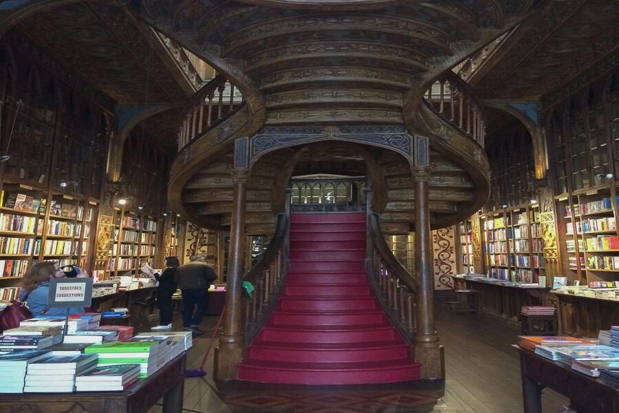 Porto: Guided Walking Tour and Lello Bookshop - Rabelo boats on the Douro: the working past behind the scenery