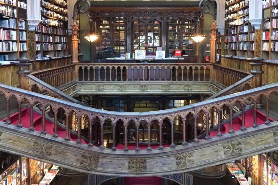 Porto: Guided Walking Tour and Lello Bookshop - What to wear, what to expect, and who should book