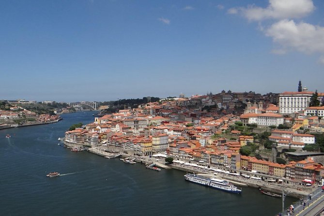 Porto Half-Day Private Tour with Tuk Tuk and Lello Bookstore - Stop 2: Mosteiro da Serra do Pilar, where the photos actually happen