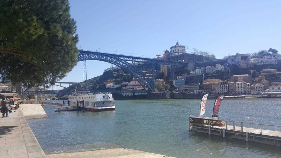 Porto: Half-Day Small Group City Tour with port wine tasting - Timing, walking level, and how to prepare for a smooth half-day