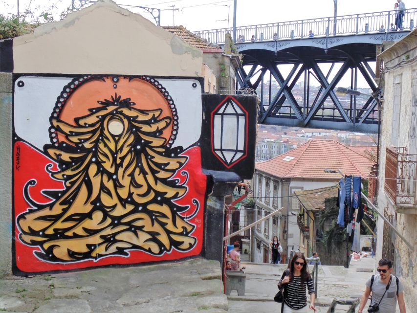 Porto: Half-Day Street Art Tour - Guides: why Luigi and Andre come up again and again